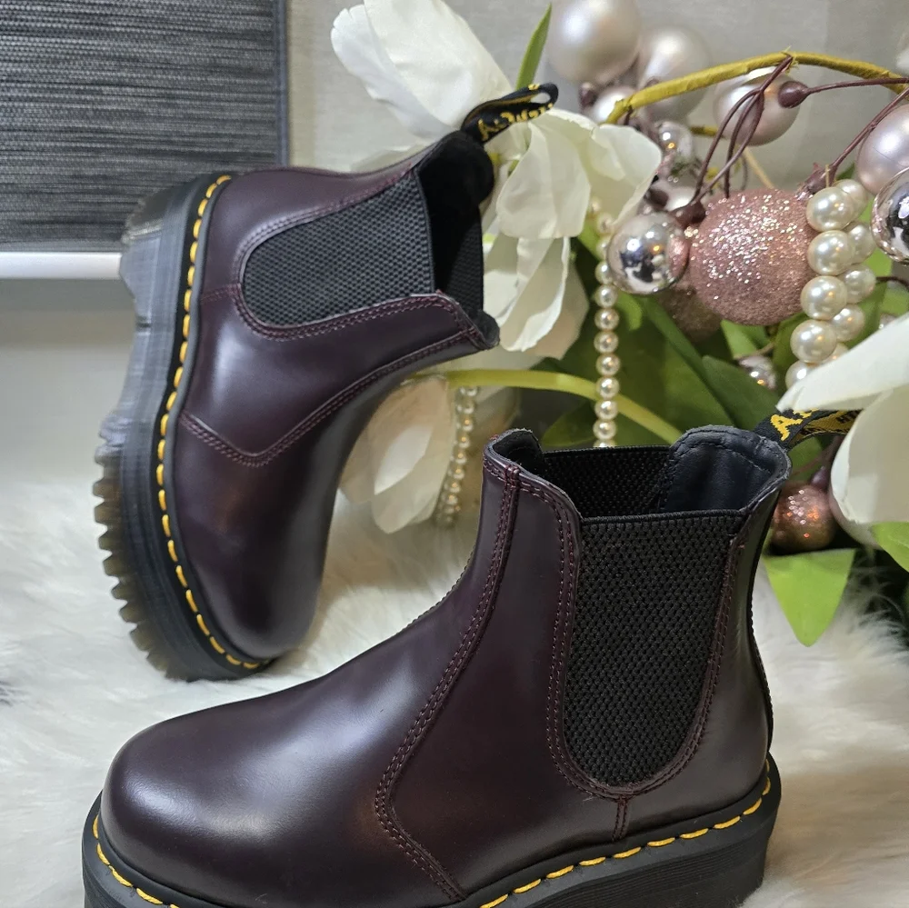 Dr Martens Smooth Burgundy Leather Platform Chelsea women Boots size6 New